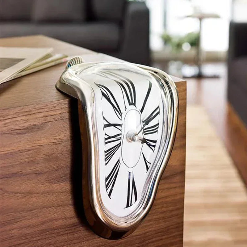 Horloge à poser fondante – Style Salvador Dali vintage & surréaliste