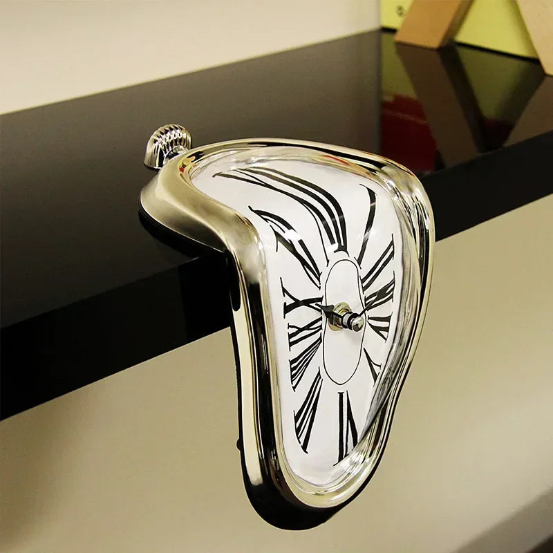 Horloge à poser fondante – Style Salvador Dali vintage & surréaliste