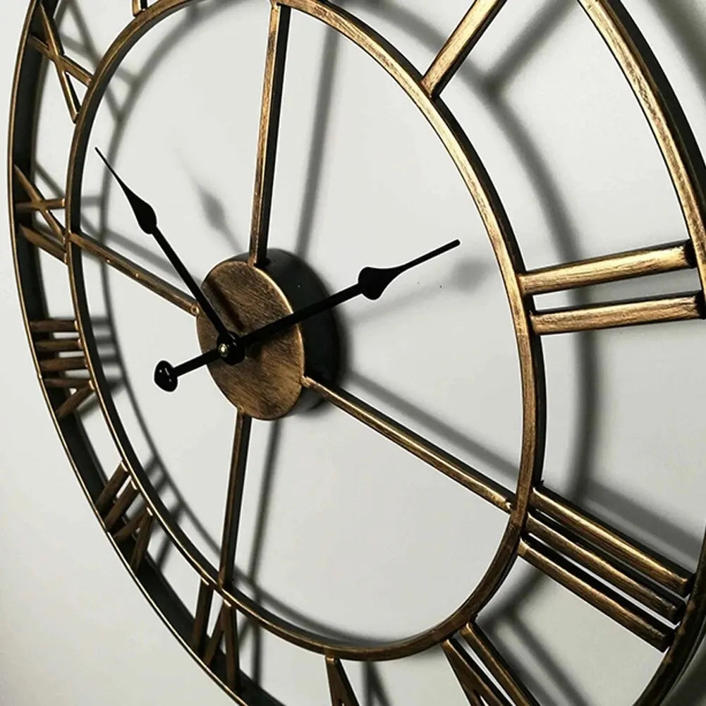 Horloge Murale Rétro Métal | Chiffres Romains Ajourée | Vintage 40cm Silencieuse