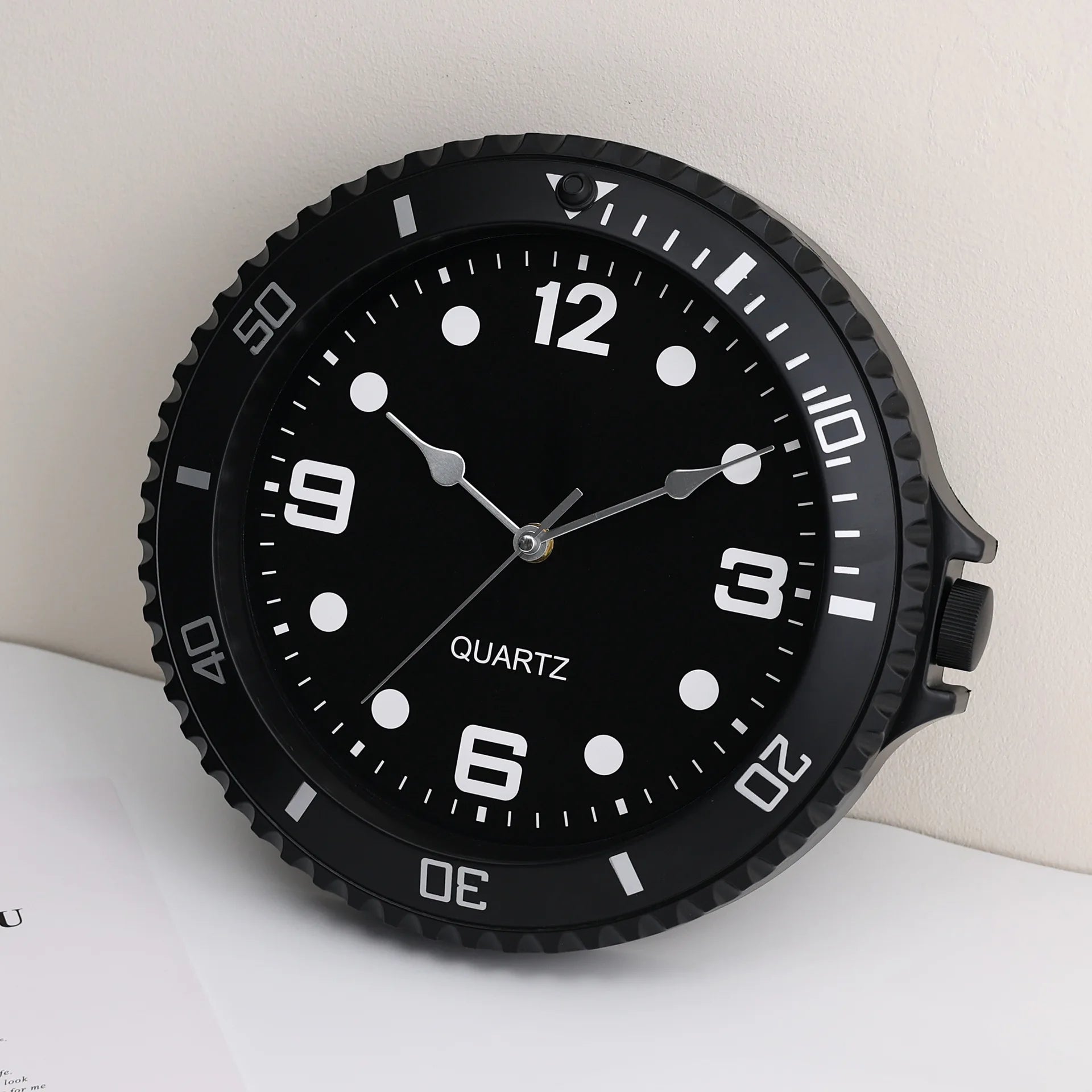 Horloge Murale Vintage Silencieuse | Design Plongée Rétro | Quartz 28cm